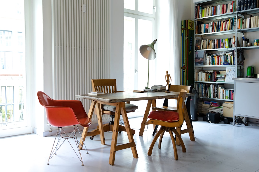 Practical Decluttering: Room by Room Minimalism Guide - Practical Approach and Implementation