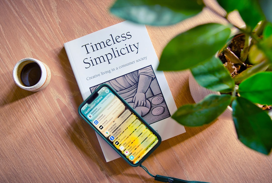 Digital Minimalism: Simplifying Your Digital Life - Practical Approach and Implementation